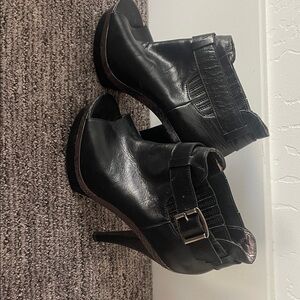 Steve Madden Black Peep-Toe Heels